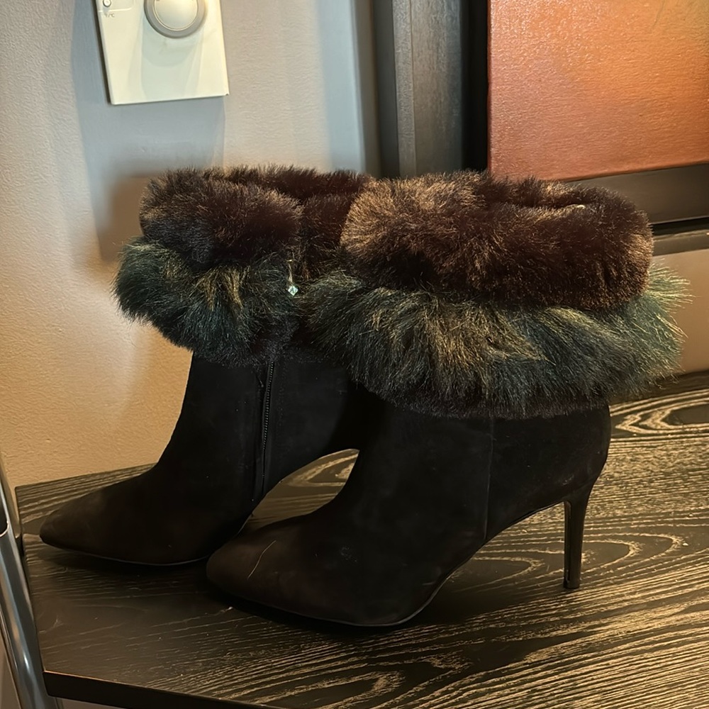 BP. Faux Fur bootie with heel green and black